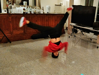 NX}XƑ̗lq5